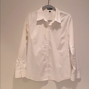 Gap stretch button down